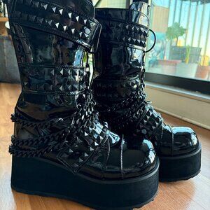 Patent Leather Platform Chained Decorated Boots ny Demonia TrashVille